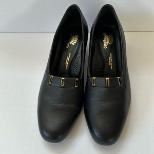 Spring Step Black Leather Women’s Heels Black & Gold Embellishment